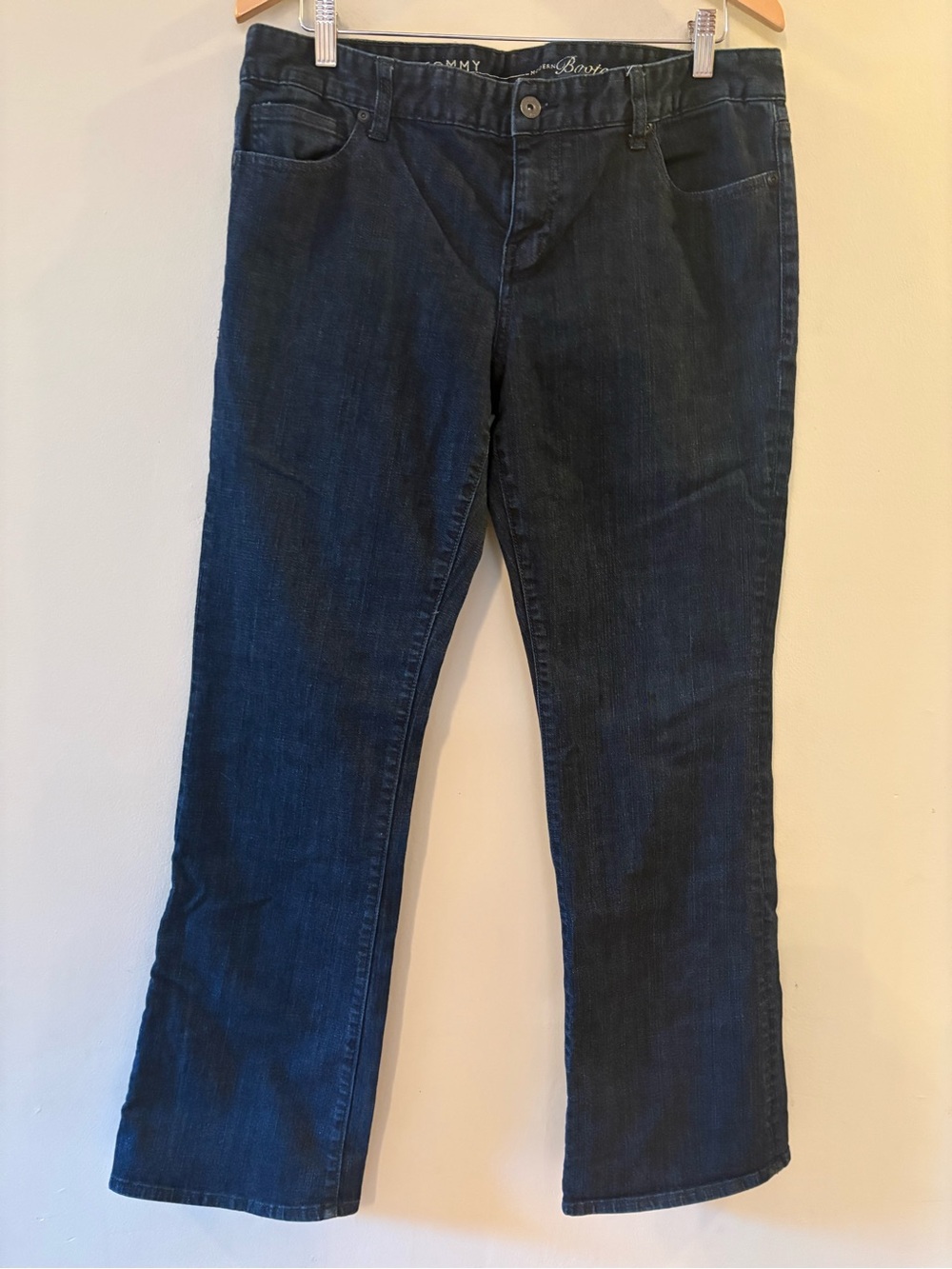 Tommy Hilfiger Women's Dark Blue Straight-Leg Jeans, Sz 34.